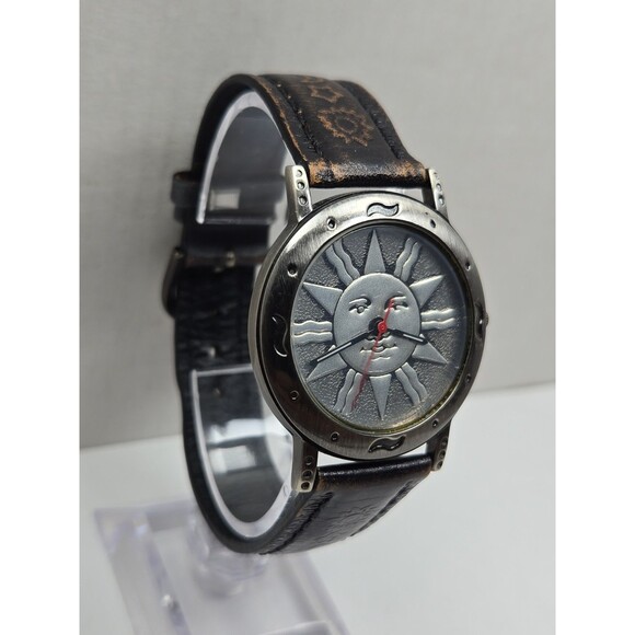 Vintage CS Ltd Hong Kong Celestial Sun Face Quartz Watch New Battery Brown Strap main image 6